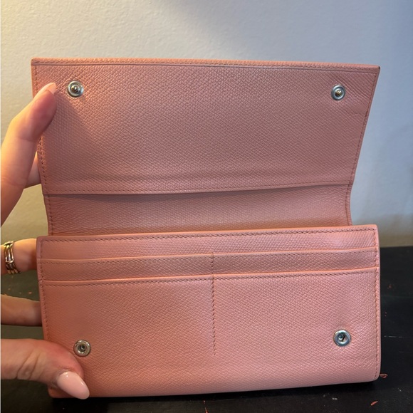 Tiffany & Co. Pink “Return to Tiffany” Leather Wallet EUC - Picture 6 of 10